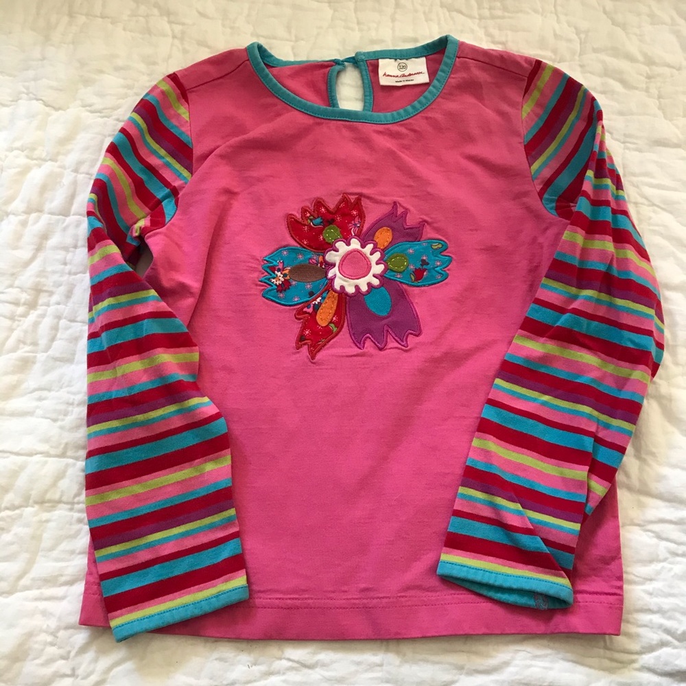 Hanna Andersson 120 appliqué flower shirt